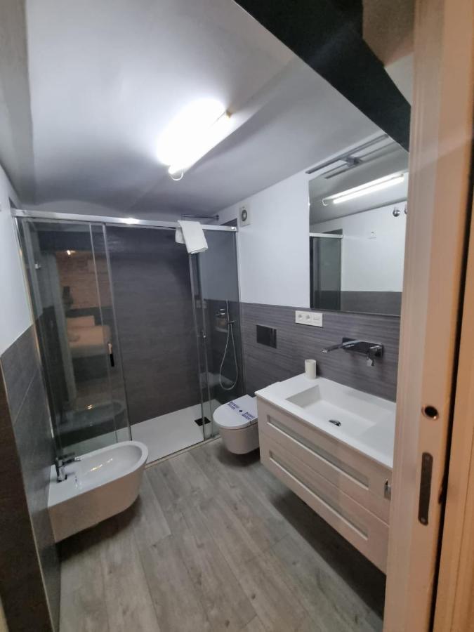 Duplex Moderno En Alameda Lägenhet Sevilla Exteriör bild