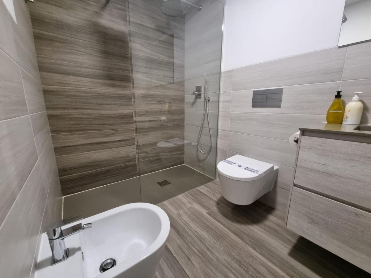 Duplex Moderno En Alameda Lägenhet Sevilla Exteriör bild
