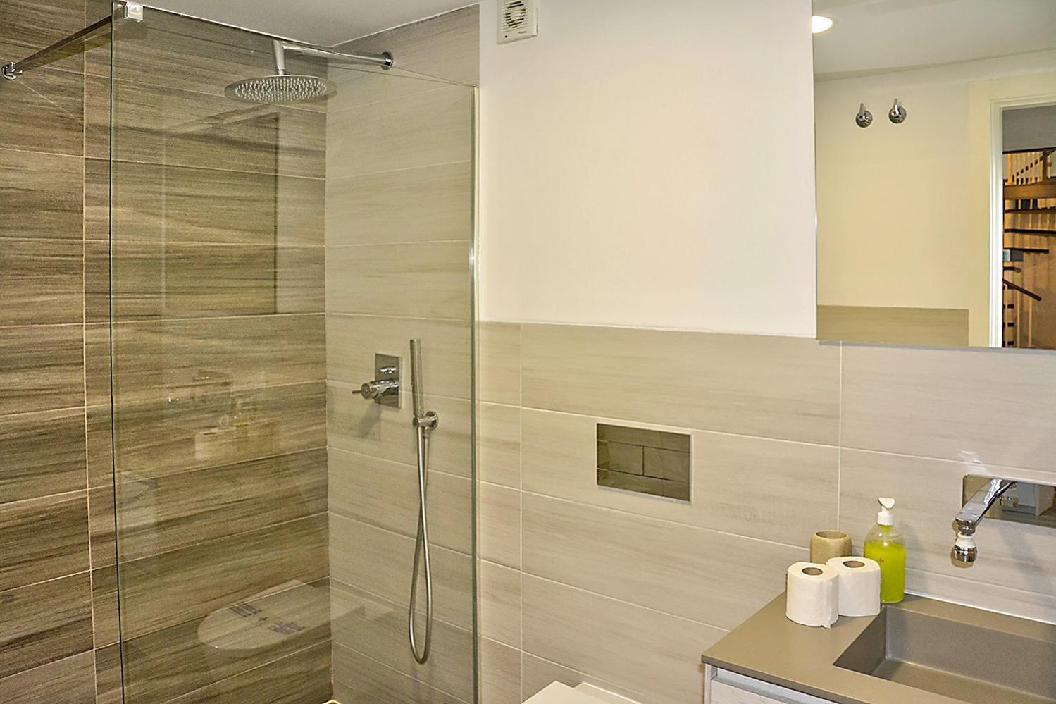 Duplex Moderno En Alameda Lägenhet Sevilla Exteriör bild